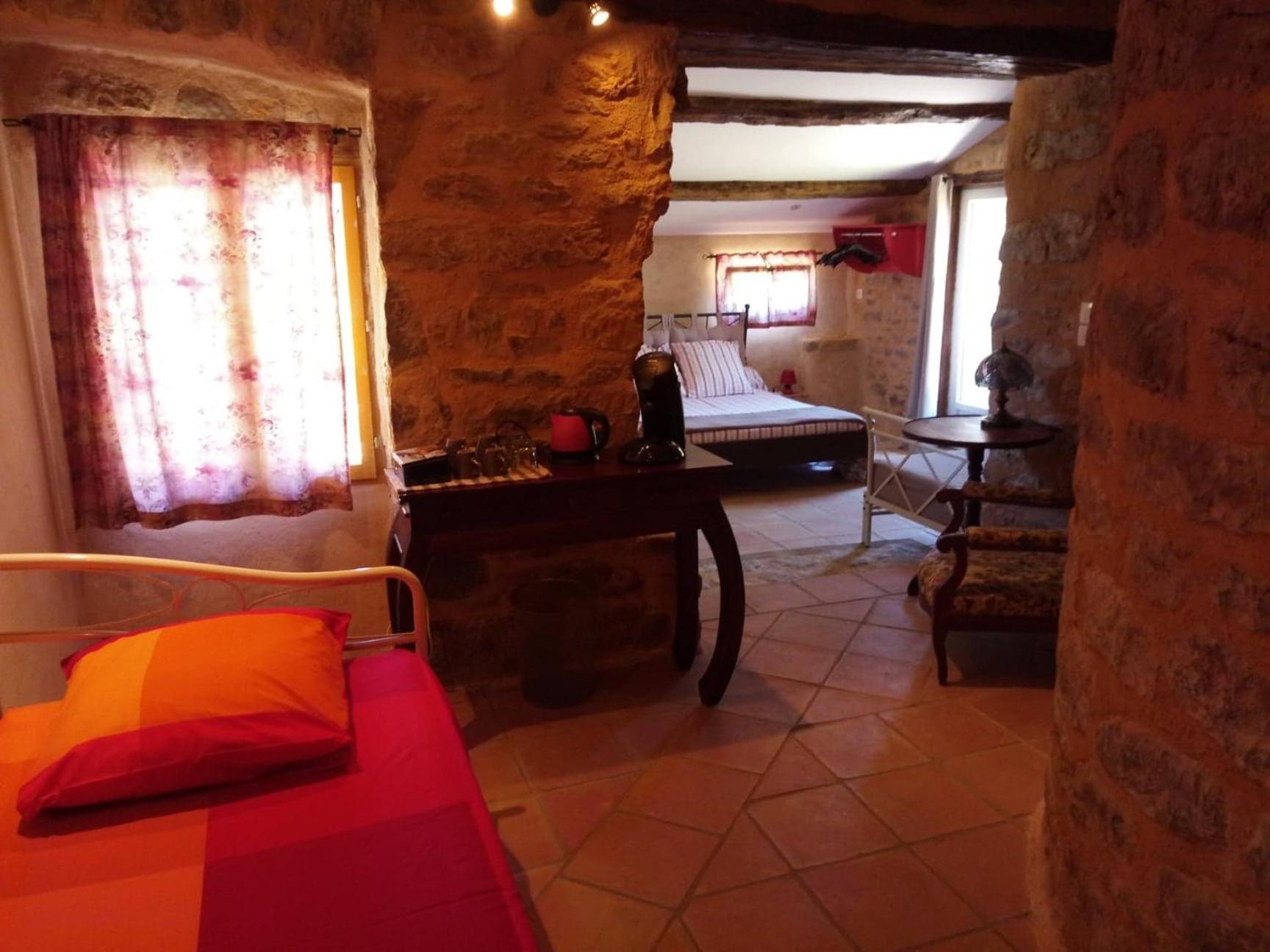 La Prade Basse 82 Bed & Breakfast Saint-Antonin-Noble-Val Exterior photo