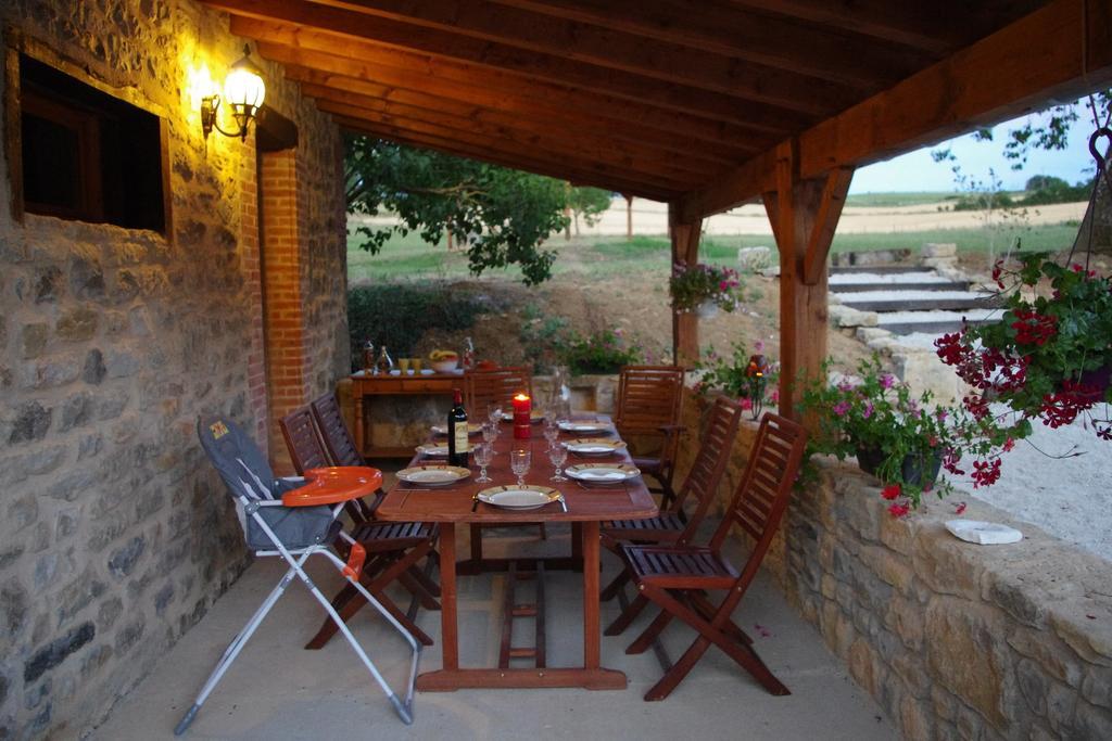 La Prade Basse 82 Bed & Breakfast Saint-Antonin-Noble-Val Room photo