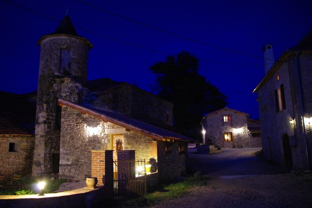 La Prade Basse 82 Bed & Breakfast Saint-Antonin-Noble-Val Room photo